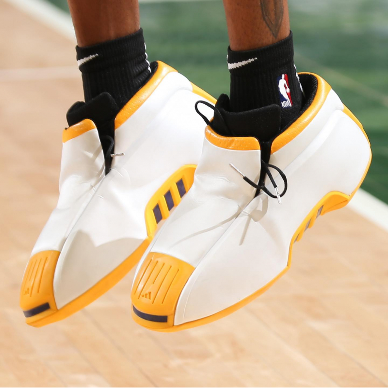 kixstats.com | Which basketball players wear adidas Kobe 2