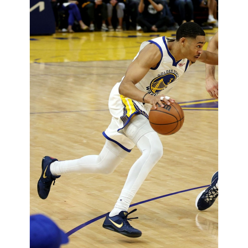 Which basketball shoes Jordan Poole wore